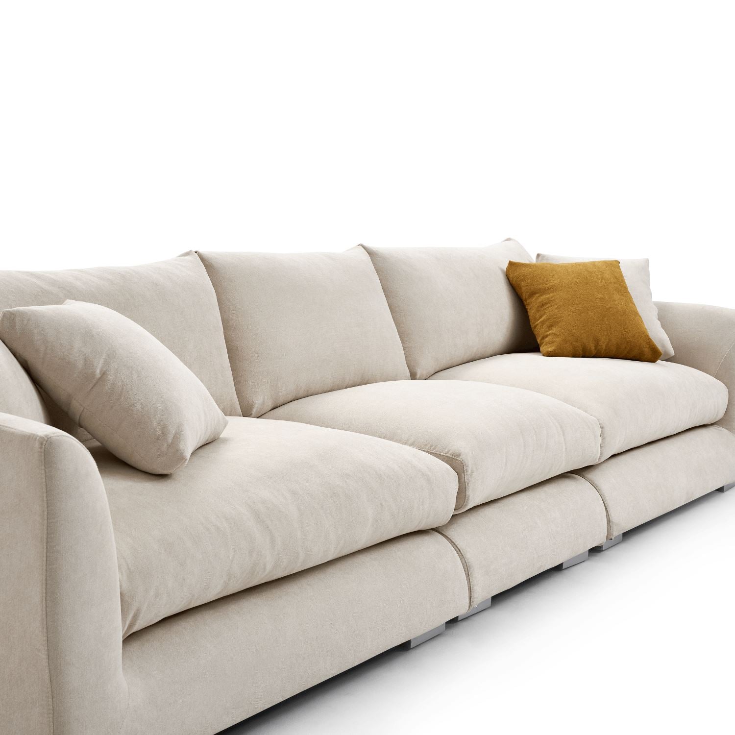 Feathers Sofa Mario